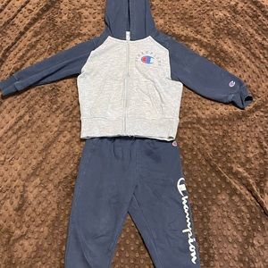 Champion sweatsuit 3T